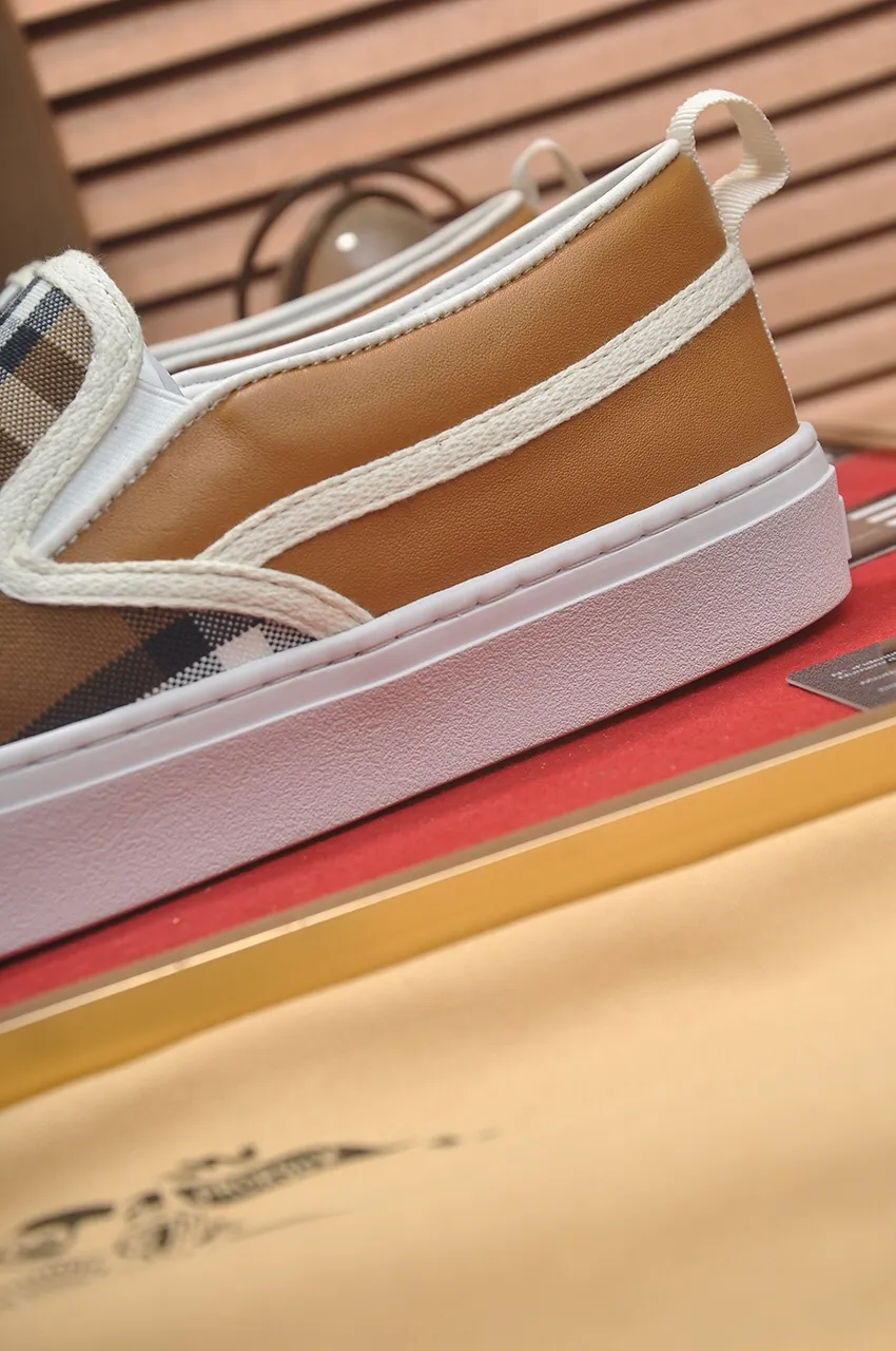 Men's shoes 💰400💶【Burberry】Classic low-top sneakers｜Imported cowhide with classic plaid fabric｜Sheepskin lining｜Original outsole｜Fine workmanship and comfortable to wear Size: 38-44 (customized at 45)